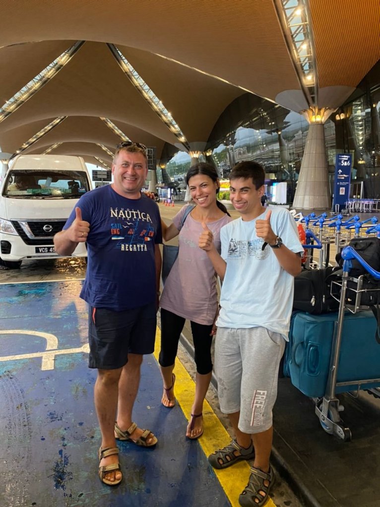 Klia airport Transfer taxi service 