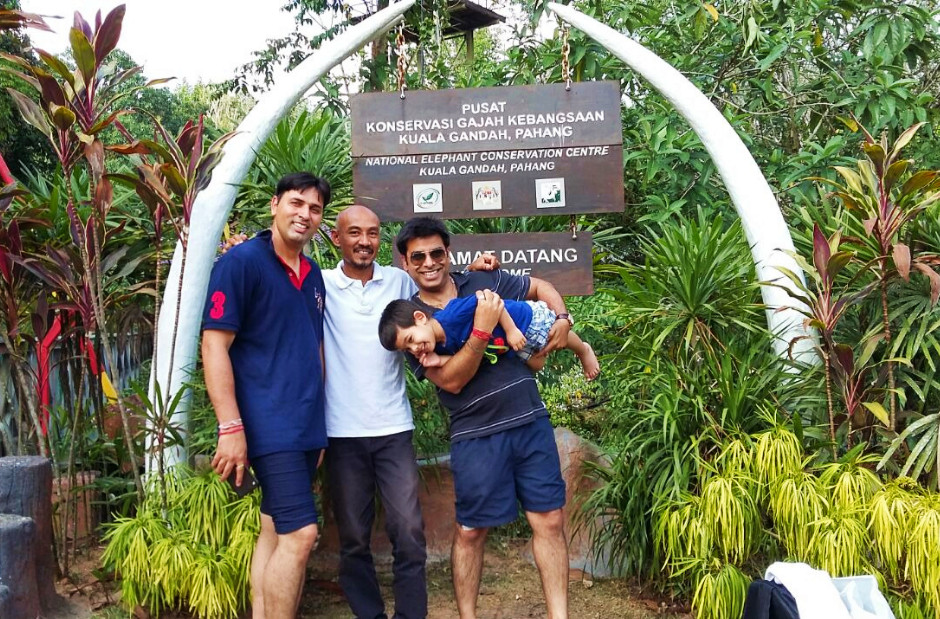 taxi service to elephant Sanctuary Kuala Gandah Tour 