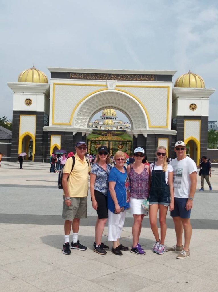 photo stop at National Palace ( king of Malaysia Palace) and private kl city tour from Port Klang Cruise Excursion 