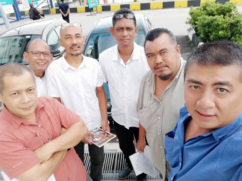 EnovaCab Malaysia Taxi Service driver teams 