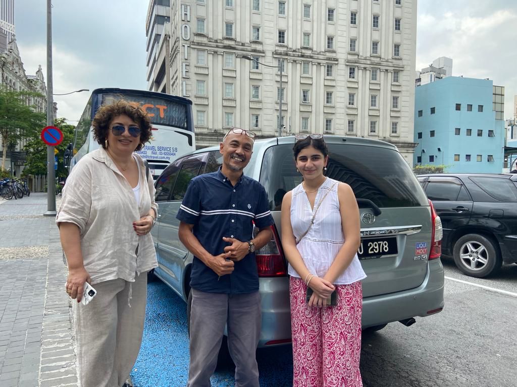 Malaysia reliable Taxi Driver 